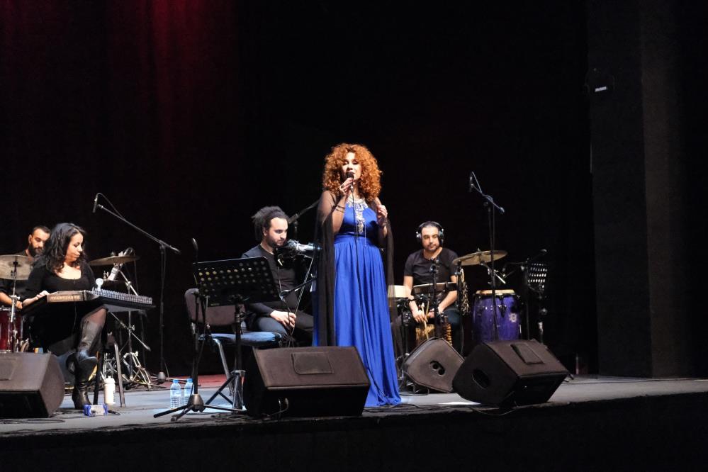 ‘Dünya sesleri Bursa’da’ konserleri Lena Chamamyan ile başladı