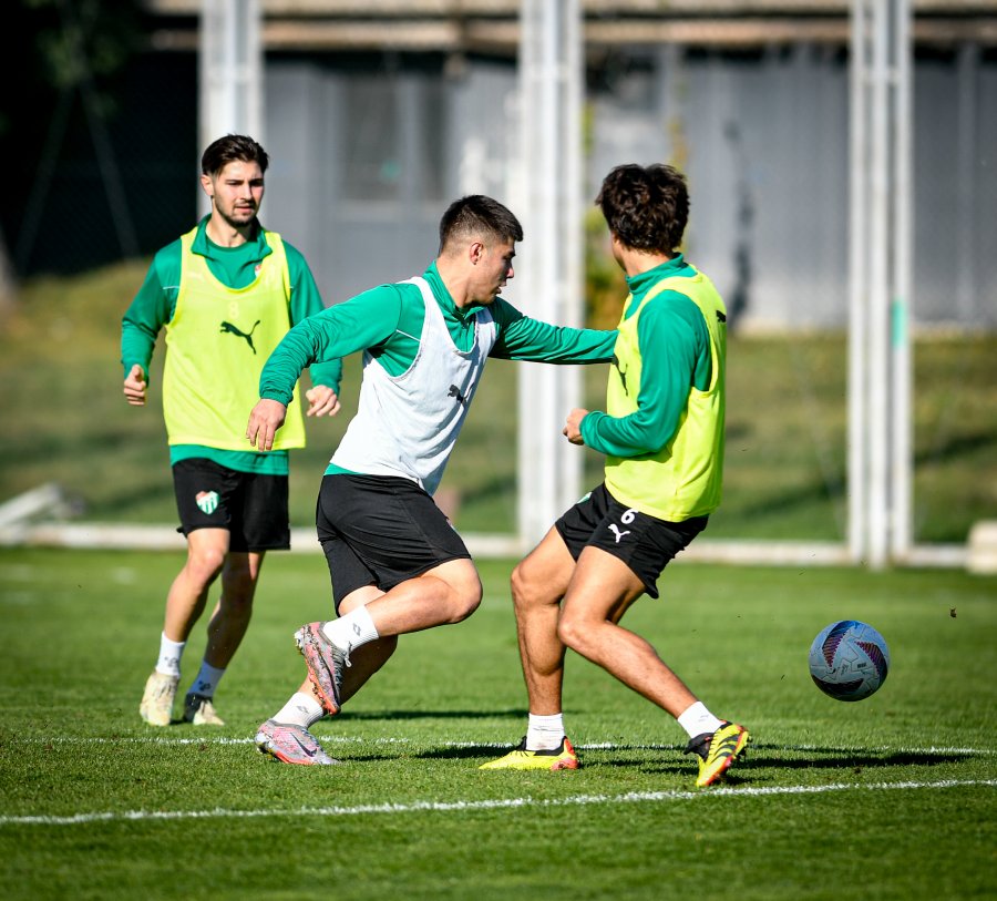 Bursaspor’da hazırlıklar sürüyor