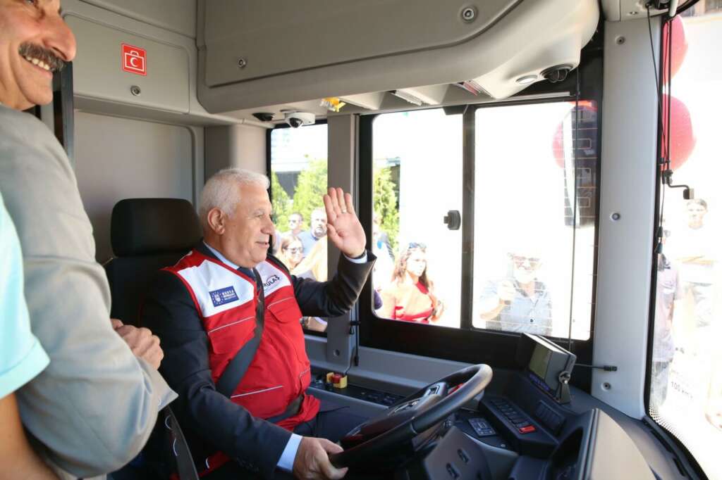 Bursa’dan metrobüs hamlesi! Başkan Bozbey görüşme gerçekleştirdi