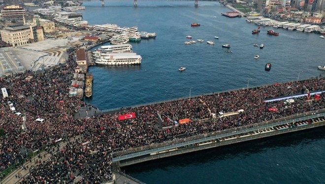 Galata Köprüsü’nde Gazze eylemi