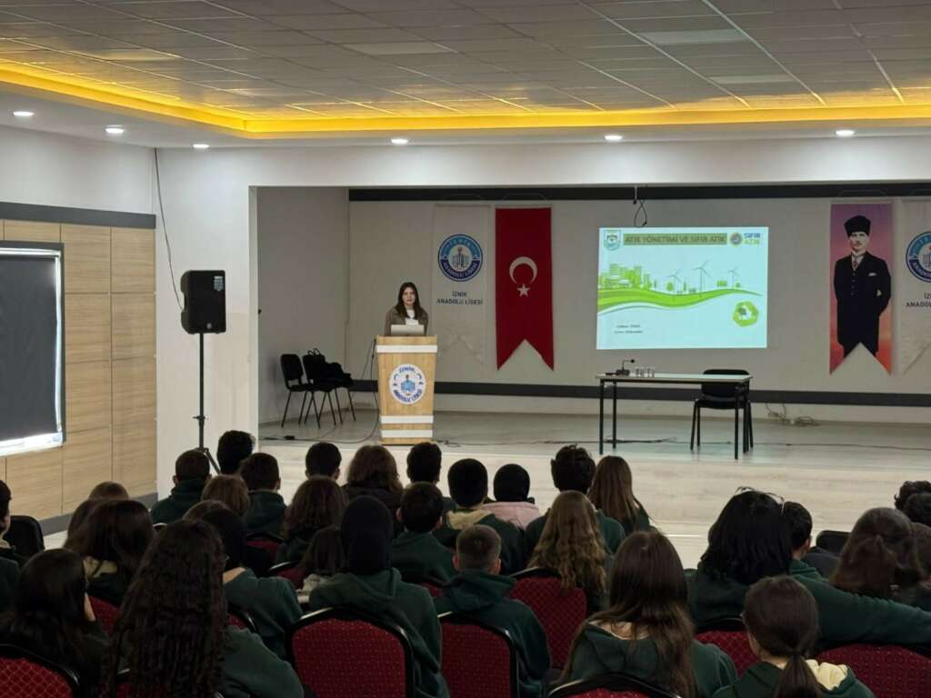 İznik Belediyesi’nden gençlere çevre bilinci semineri