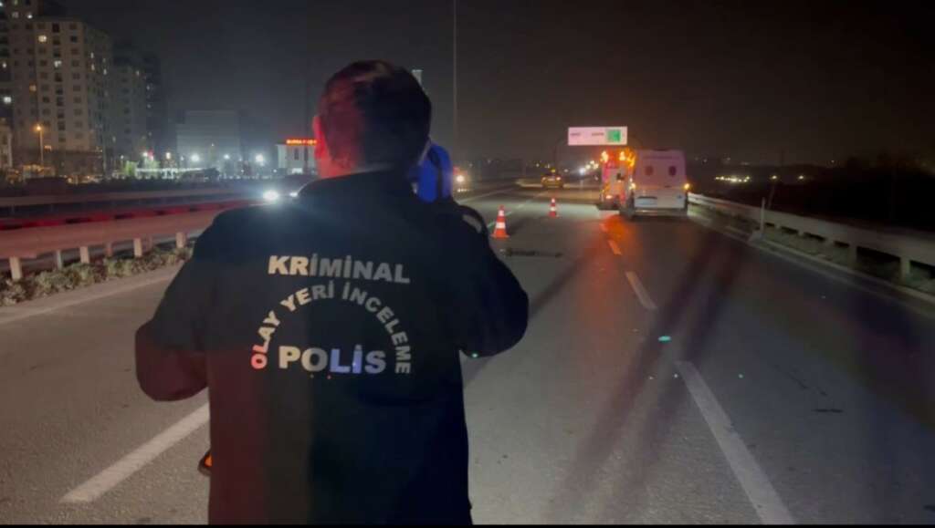 Bursa’da motosiklet vinçe arkadan çarptı: 2 yaralı