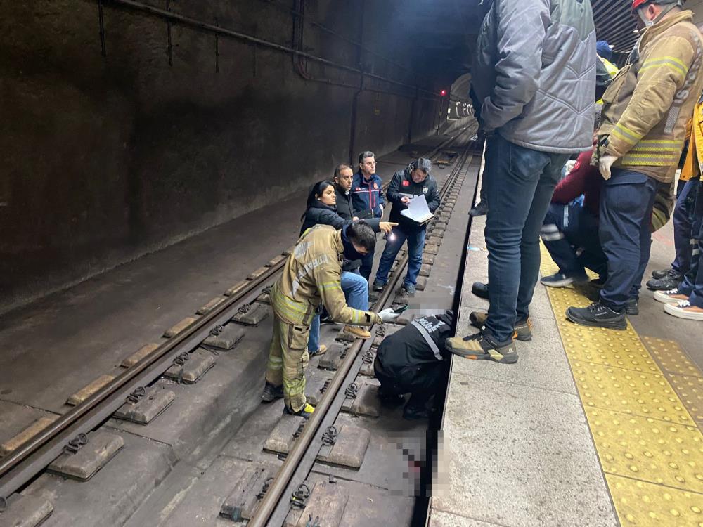 Marmaray’da intihar