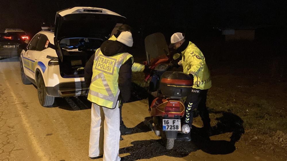 Bursa’da çalıntı aracıyla yakalandı