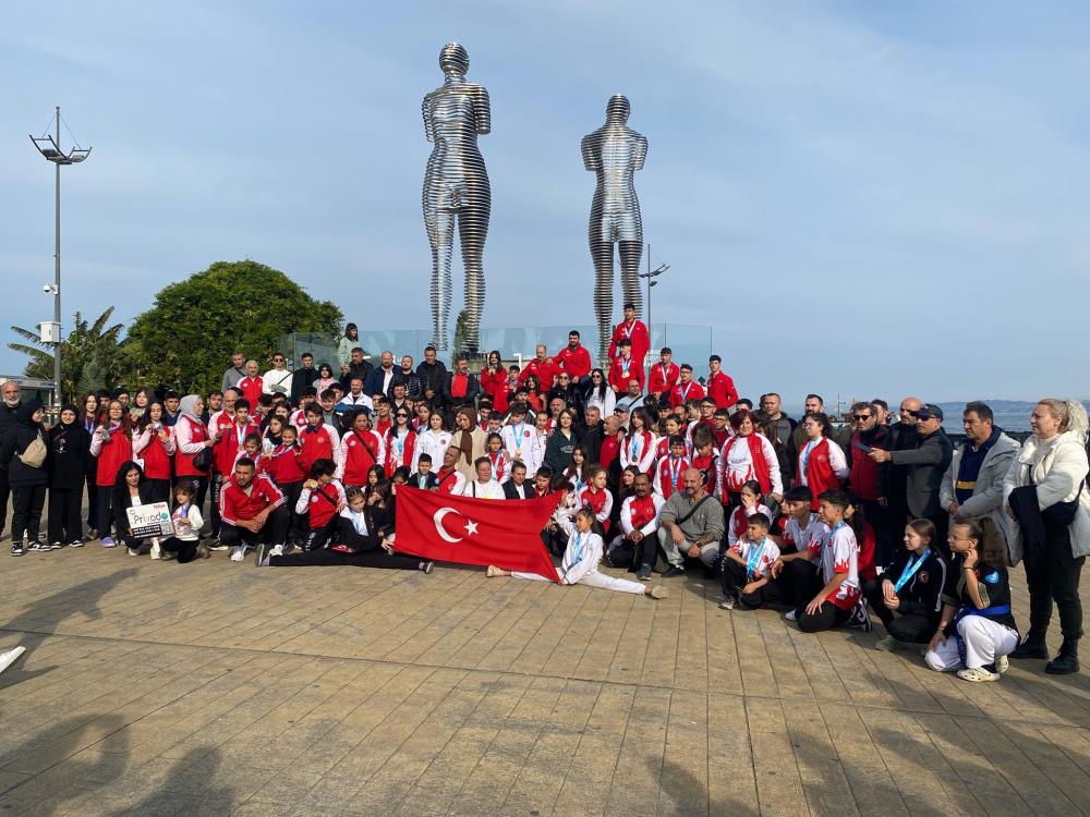 Şampiyon Türkiye, Gürcistan’dan galip döndü