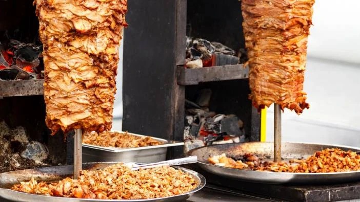 Bursa’da tavuk döner zehirledi: O işletme mühürlendi!