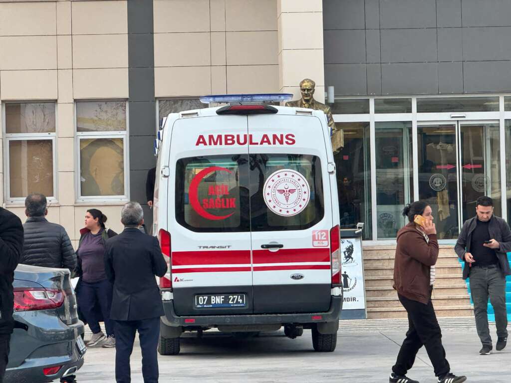 Eniştesine destek için adliyeye geldi, kalp krizi geçirip hayatını kaybetti