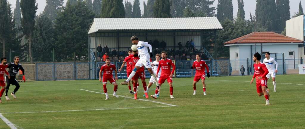 TFF 2. Lig: Karacabey Belediye Spor: 3 – Arnavutköy Belediyespor: 4