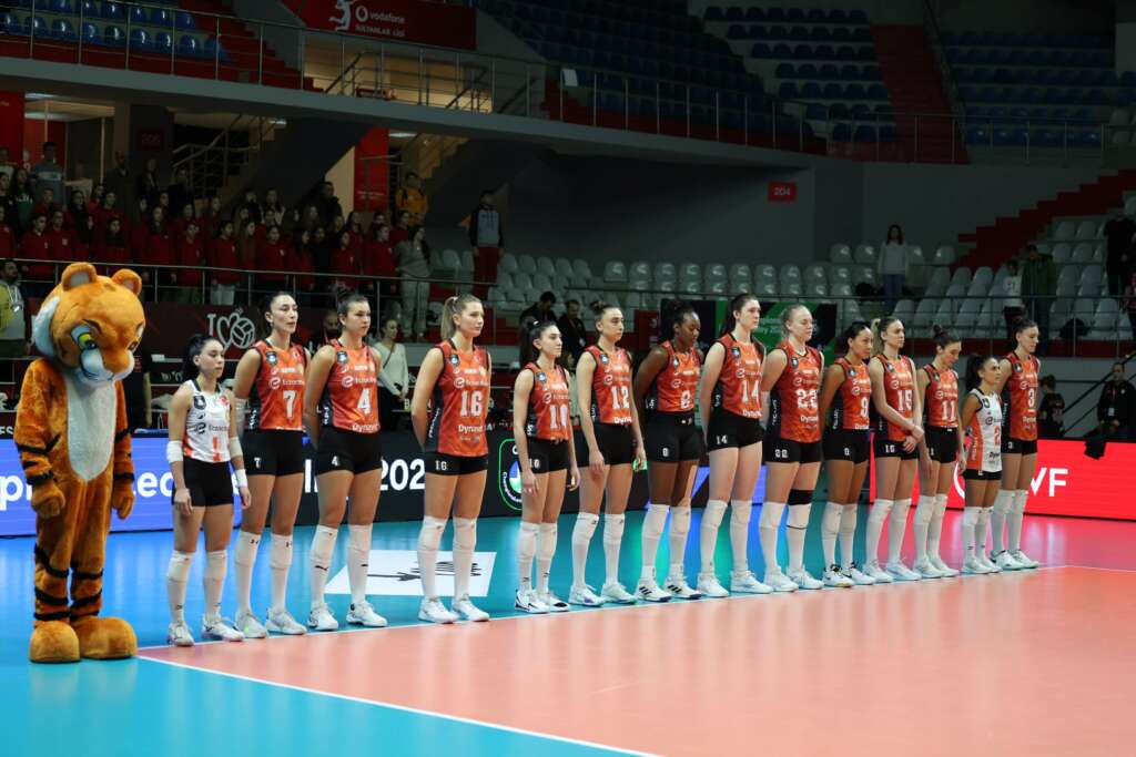 CEV Şampiyonlar Ligi: Eczacıbaşı Dynavit: 3 – Levallois Paris SC: 0