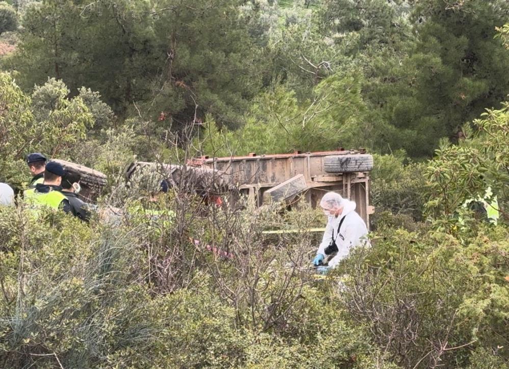 Bursa’da ölümlü kaza! Devrilen traktörün altında can verdi