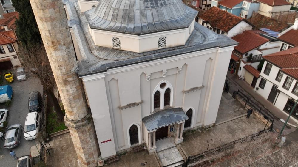 Şehadet Camii’nde çökme tehlikesi