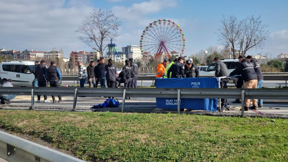 Otomobille çarpışan motosikletli hayatını kaybetti