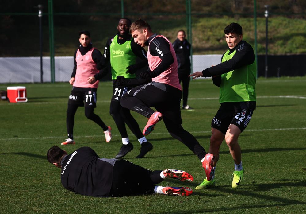 Beşiktaş’ta Ole Gunnar Solskjaer, ilk antrenmanına çıktı