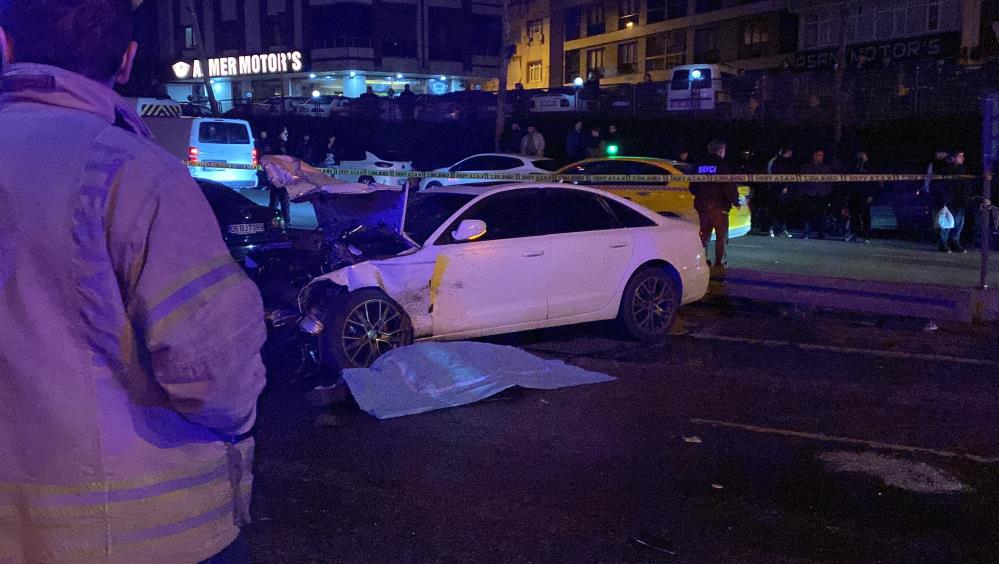 İstanbul’da 5 araçlı zincirleme trafik kazası: 1 ölü, 9 yaralı