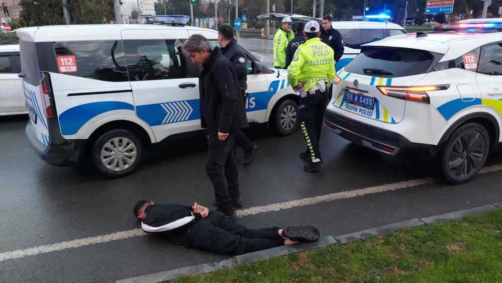 Çaldığı araçla kaçan hırsız, polisin film gibi kovalamacası sonucu yakalandı