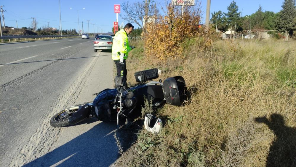 Bursa’da otomobilin çarptığı motosiklet sürücüsü hayatını kaybetti