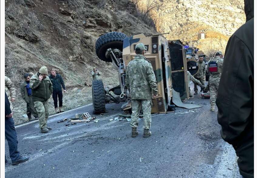 Şırnak’ta askeri araç devrildi: 2 asker yaralı