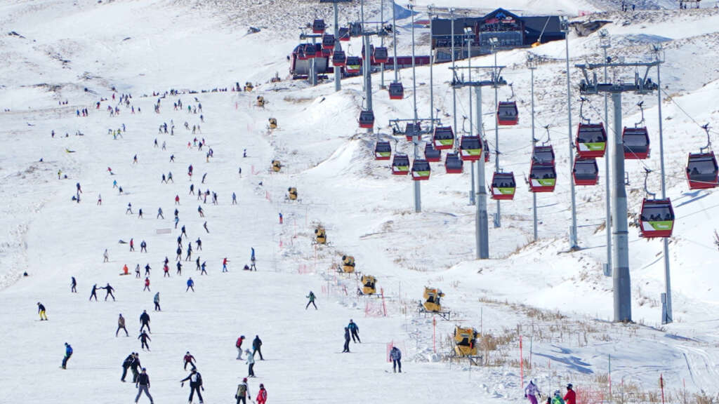 Erciyes Kayak Merkezi, yeni yılın ilk gününde kaç kişi ağırladı?