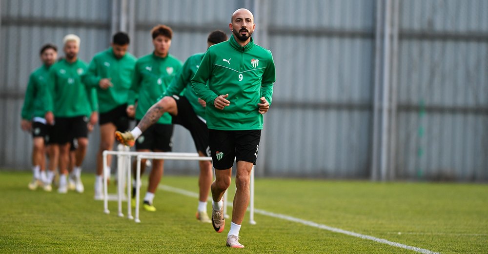 Bursaspor kaptanı Ahmet İlhan Özek: Çok ağır laflar duydum