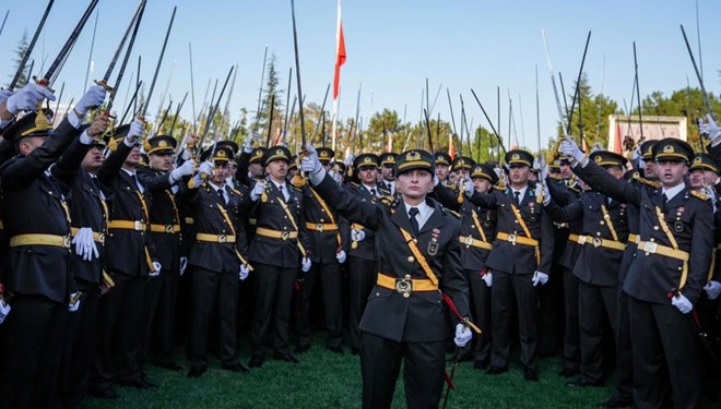 Teğmenler için karar haftası