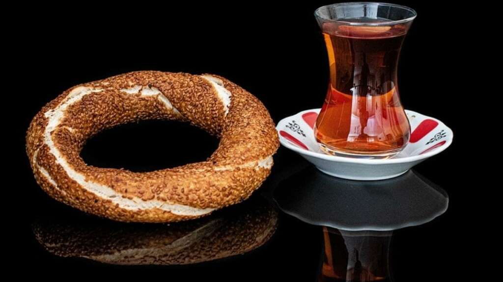 Çay ve simitte bile fırsatçılık! Maliyet 2 birim zam 10 birim