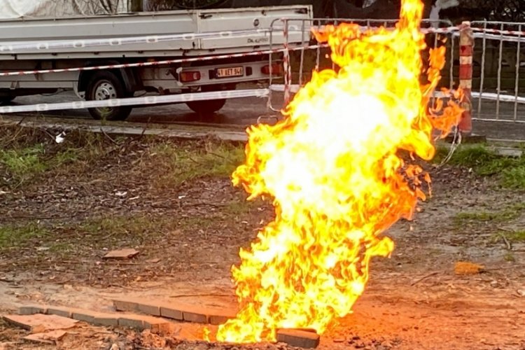 Kocaeli’deki metan gazı 3 gündür yanıyor