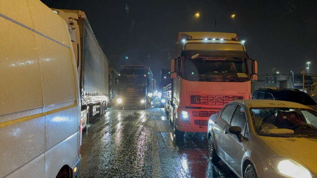 TEM’in Bolu Dağı geçişinde zincirleme kaza: Kilometrelerce araç kuyruğu oluştu