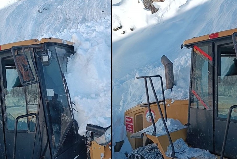 İş makinesinin üzerine çığ düştü: Operatör yara almadan kurtuldu