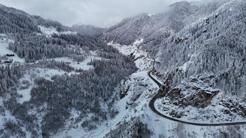 Zigana Dağı’ndan kar manzaraları