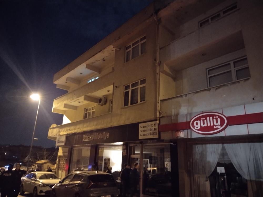 Üsküdar’da toprak kayması nedeniyle 2 bina boşaltıldı