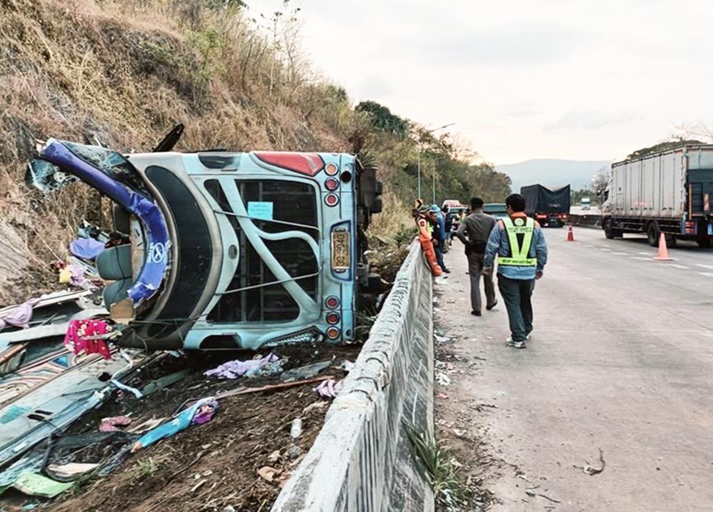 Tayland’da otobüs devrildi: 18 ölü, 31 yaralı