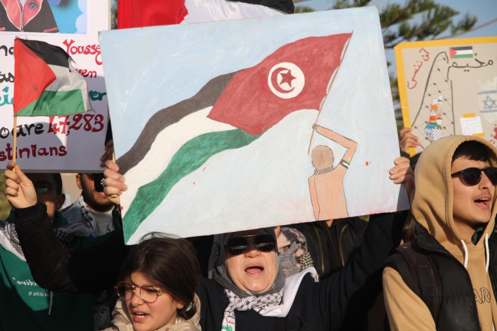 Tunus’ta ABD Büyükelçiliği önünde “Gazze” protestosu