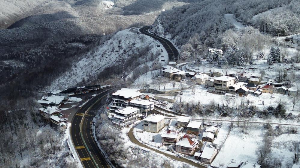 Bolu Dağı’nda kartpostallık kar manzarası