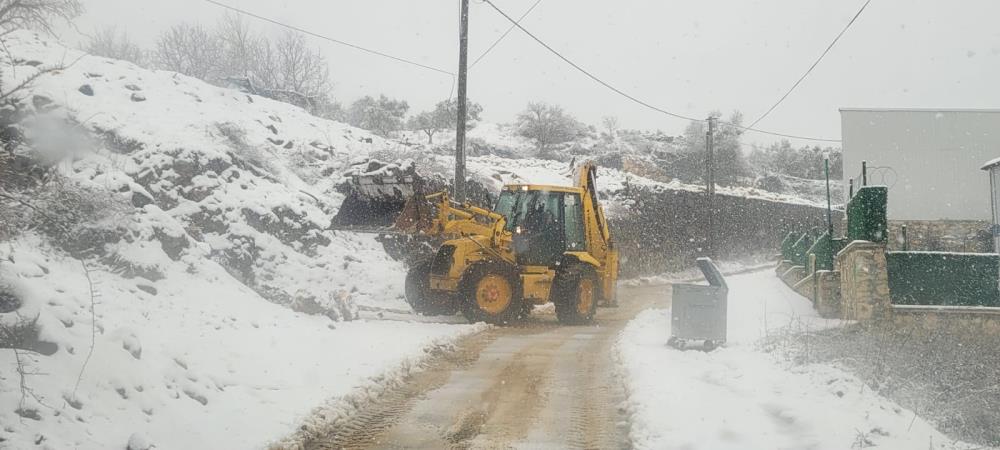 Mudanya Belediyesi’nden kar mesaisi