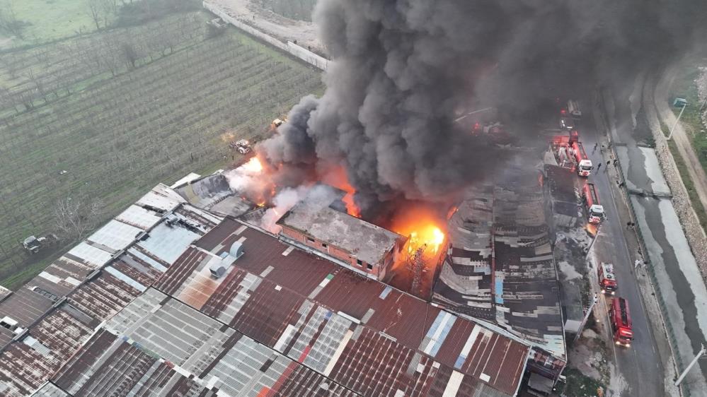 Bursa’da yanan fabrika ruhsatsız çıktı!