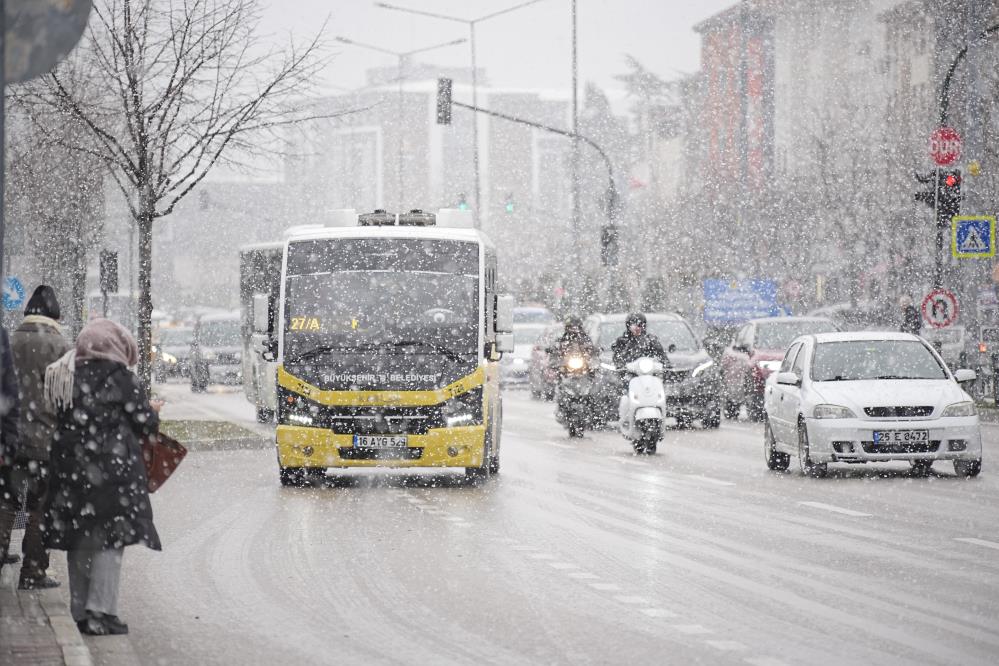 Valilik duyurdu: Bursa’da yarın okullar tatil!