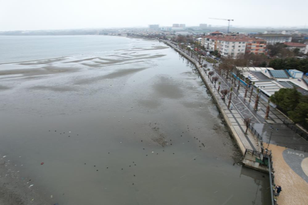 Marmara Denizi 150 metre çekildi!