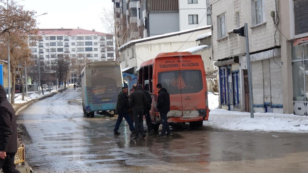 Erzurum’da trafik kazası: 4 yaralı