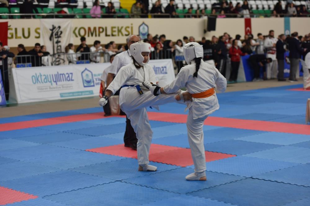 Yıldırım’da karate rüzgarı