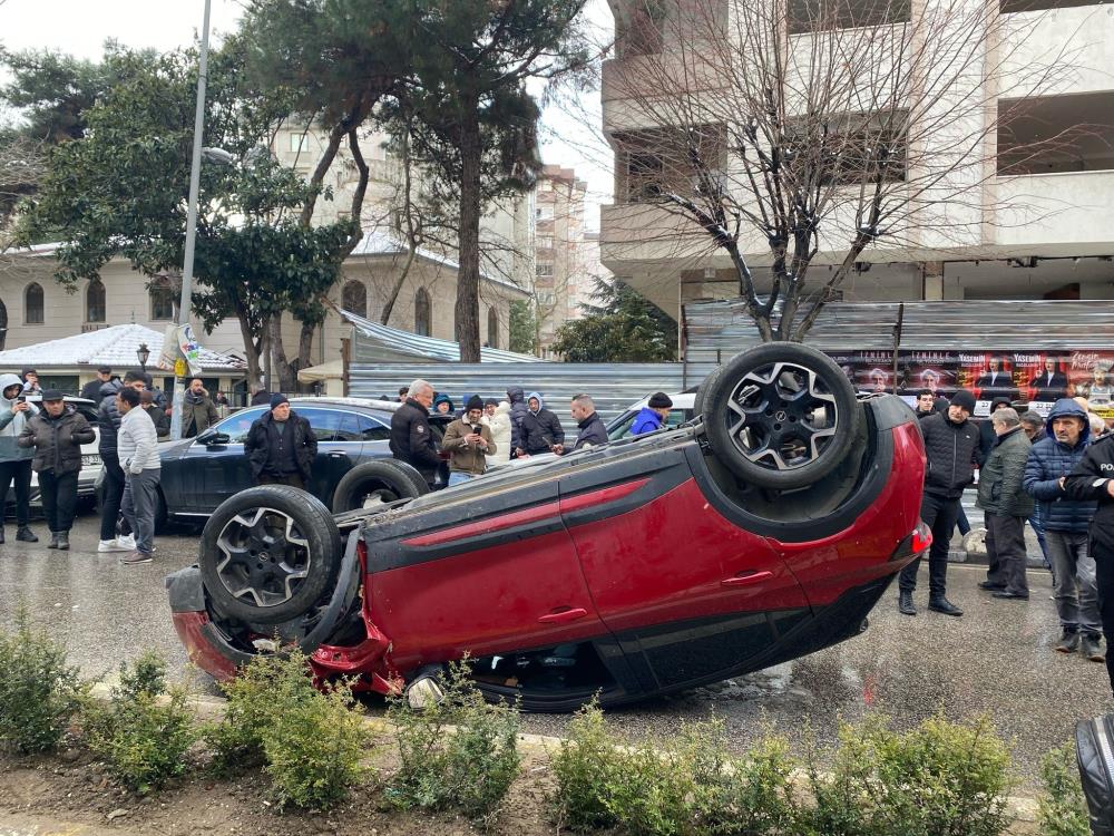 İstanbul’da araç takla attı: 1 yaralı