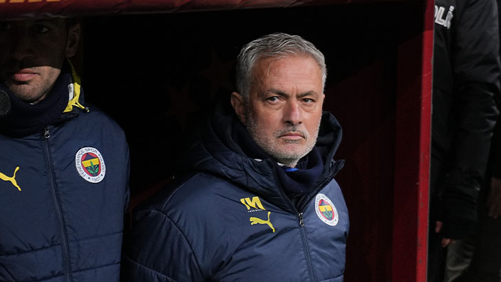 Jose Mourinho, Fenerbahçe’de 3. derbisini de kazanamadı