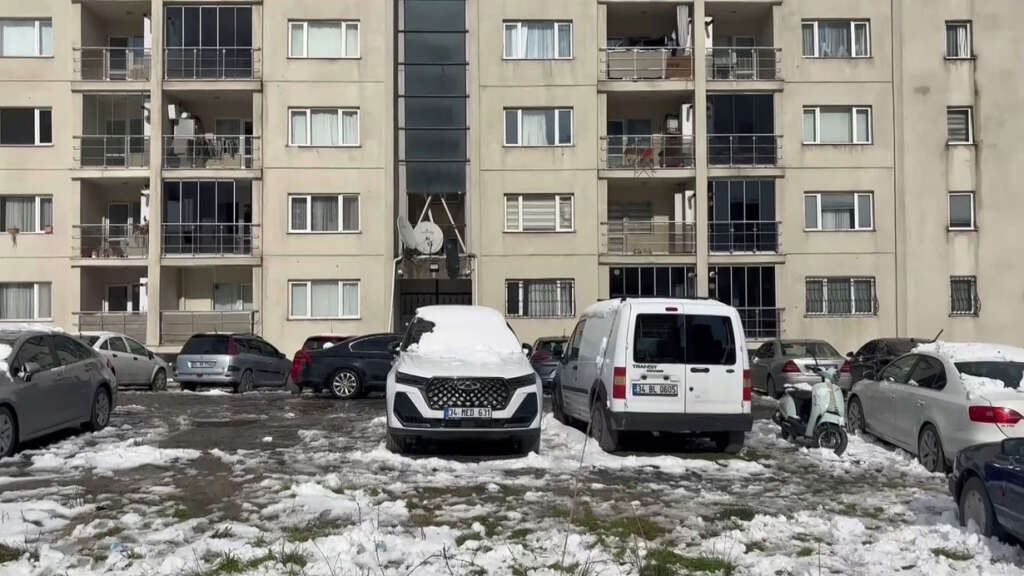 Kan donduran cinayet: Ev arkadaşını kalbinden bıçaklayarak öldürdü