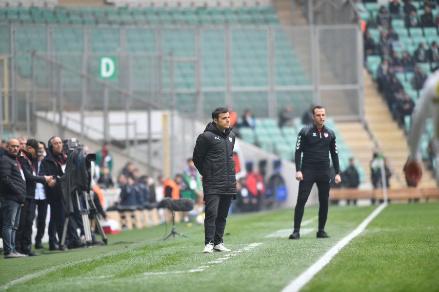 Bursaspor farklı kazandı! Batalla’dan ‘acı çektik’ yorumu