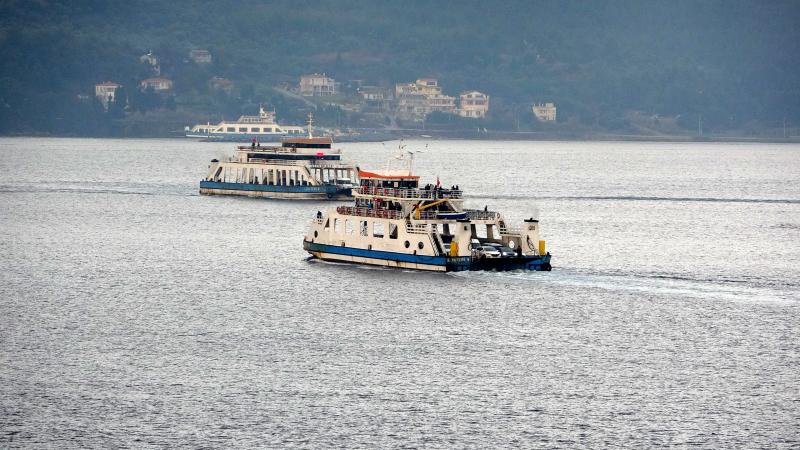 Çanakkale’de feribottan denize düşen yolcu kurtarıldı