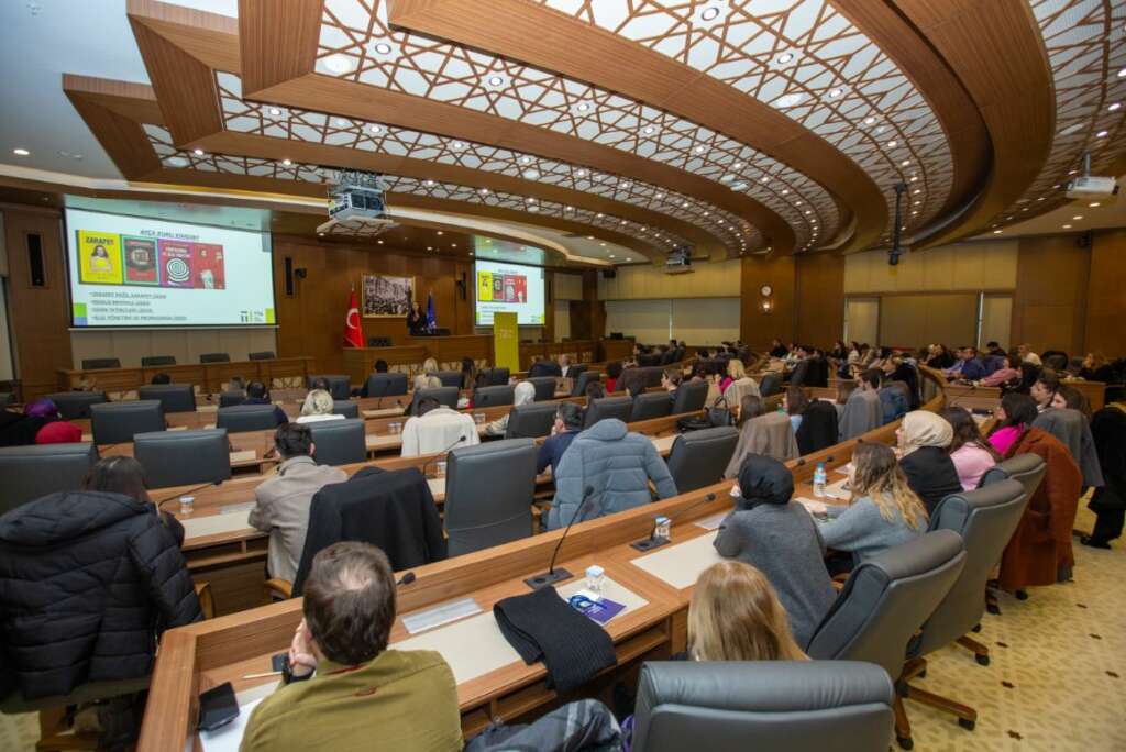 Bursa Büyükşehir Belediyesi personeline protokol eğitimi