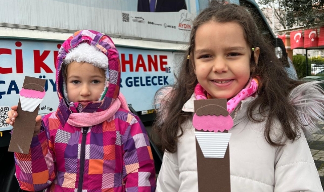 Bursa’da çocuklar kendi kitap ayraçlarını tasarladı