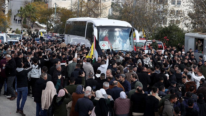 İsrail’in ihlali nedeniyle geciken esir takası gerçekleşti