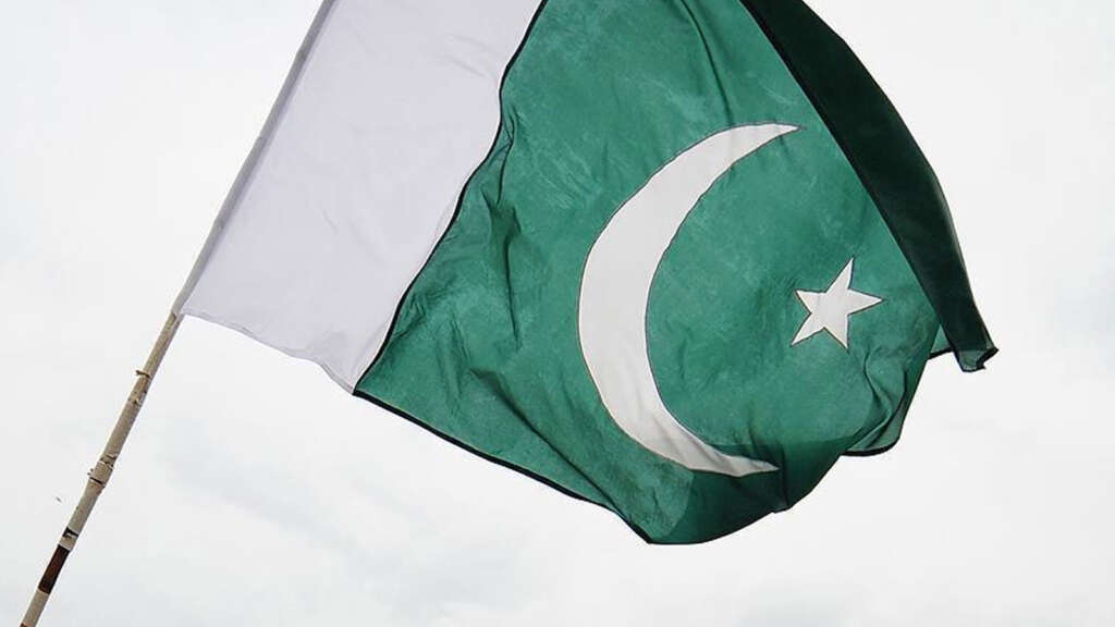 Pakistan’da otobüsten zorla indirilen 7 kişi silahla vurularak öldürüldü