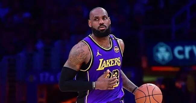 LeBron James, NBA’de 50 bin sayı barajını geçen ilk isim oldu