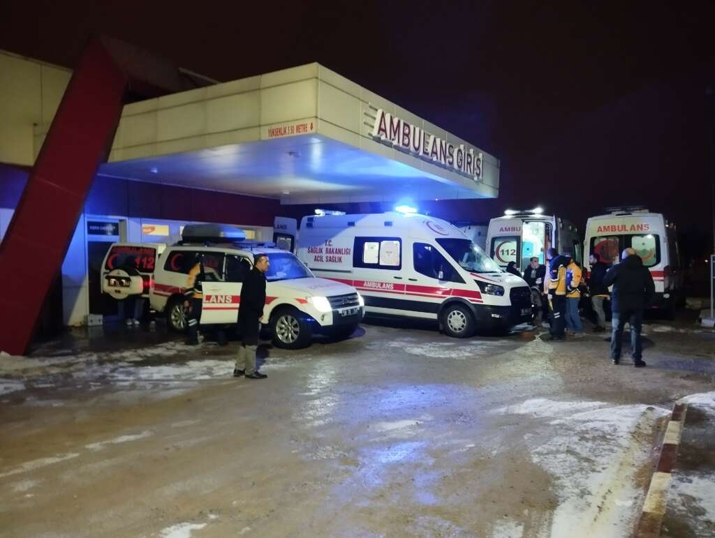 Teravih namazında doğal gaz sızıntısı: Çok sayıda kişi hastaneye kaldırıldı